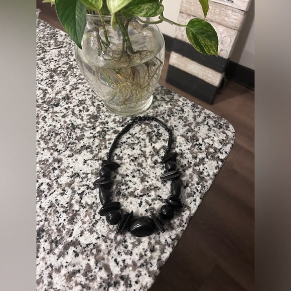 Tagua necklace - Picture 1 of 2